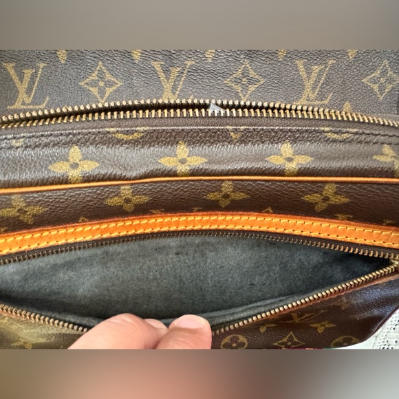 Louis Vuitton St. Germain Crossbody Bag - Picture 11 of 14